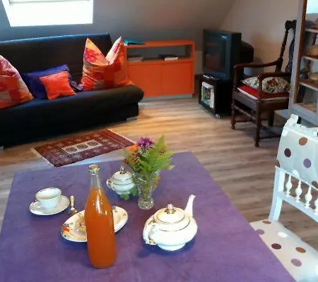 Apartment La Reine Des Pres