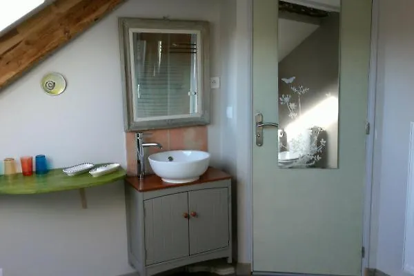 Apartment La Reine Des Pres